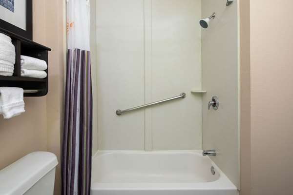  - La Quinta Inn & Suites Calhoun - I-75, Exit 312