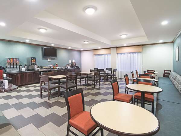  - La Quinta Inn & Suites Glen Rose