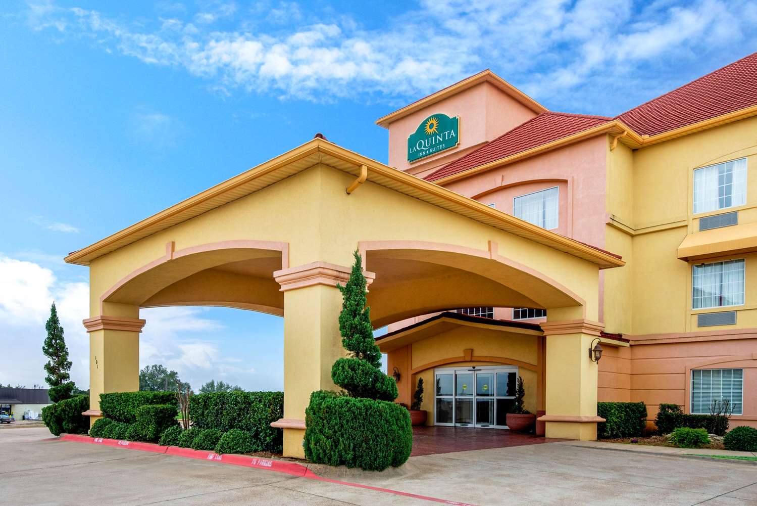 La Quinta Inn & Suites Glen Rose, TX See Discounts