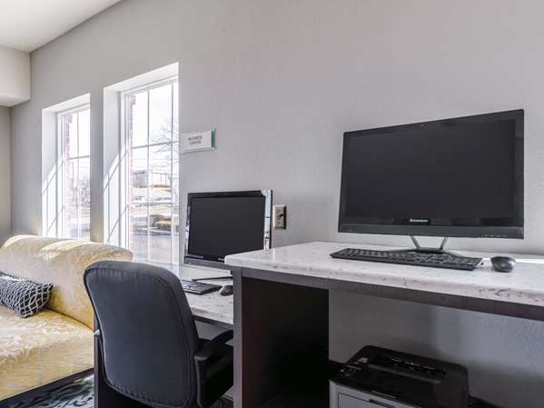 Conference Area - La Quinta Inn & Suites Airport Kansas City - I-29, Exit 8