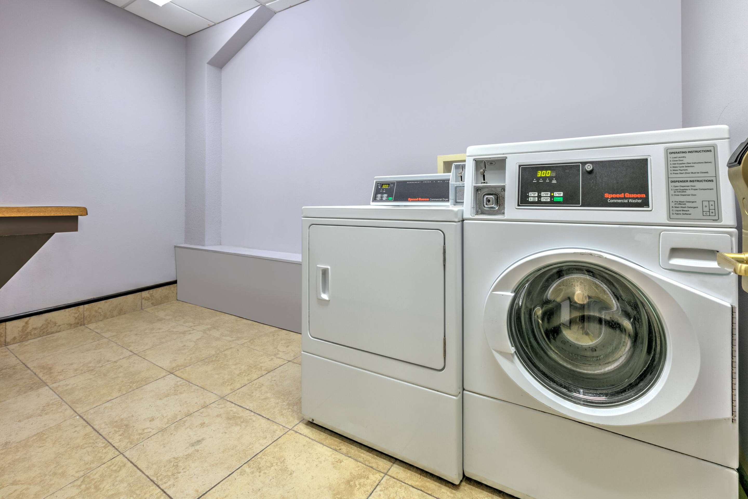 Laundry | La Quinta Inn & Suites by Wyndham Tulsa Airpt / Expo Square