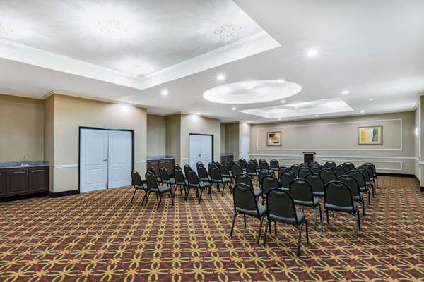 Pool - La Quinta Inn & Suites Harbor Point Garland - I-30, Exit 60