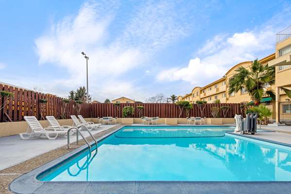 Pool - La Quinta Inn Berkeley