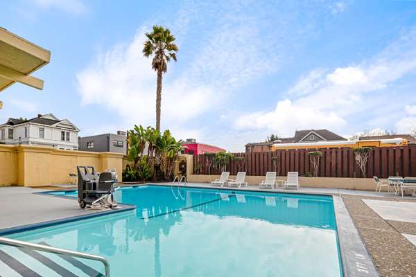 Pool - La Quinta Inn Berkeley