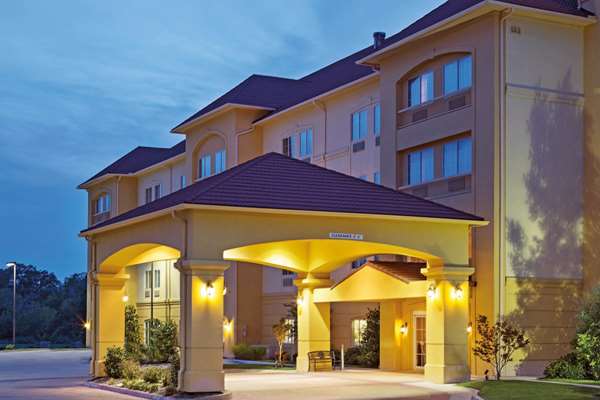 Exterior view - La Quinta Inn & Suites Richland Hills - I-820, Exit 23