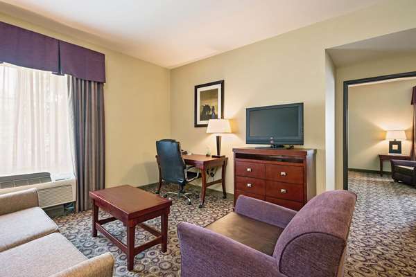 Suite - La Quinta Inn & Suites Richland Hills - I-820, Exit 23