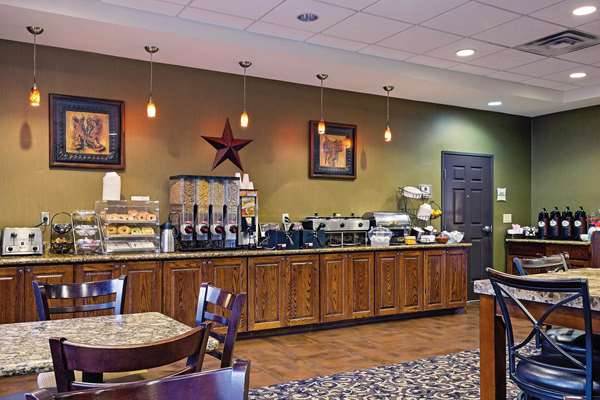  - La Quinta Inn & Suites Richland Hills - I-820, Exit 23