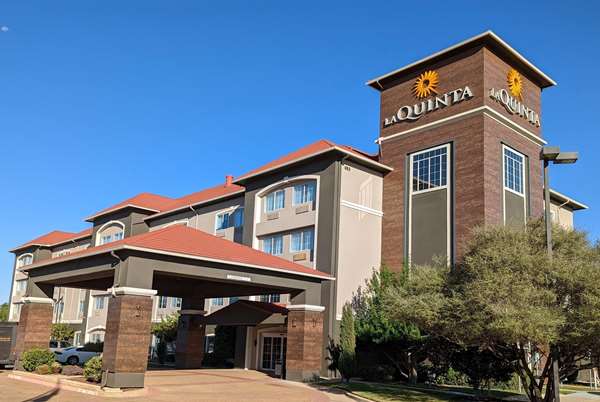Exterior view - La Quinta Inn & Suites Richland Hills - I-820, Exit 23