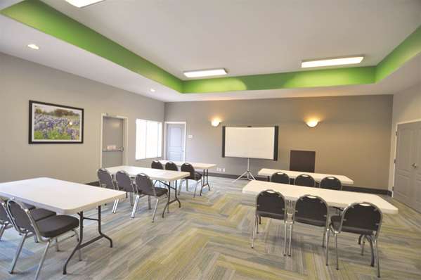  - La Quinta Inn & Suites Brookshire - I-10, Exit 731