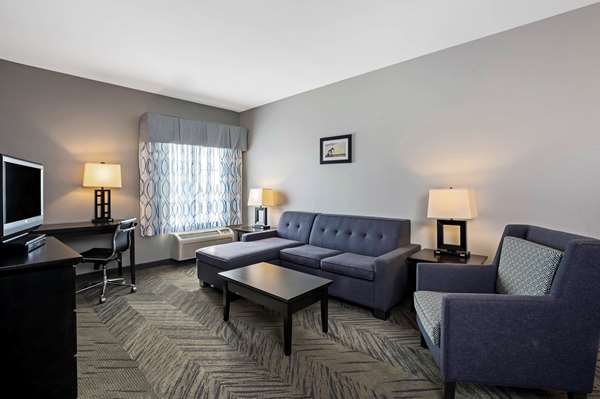 Suite - La Quinta Inn & Suites Brookshire - I-10, Exit 731