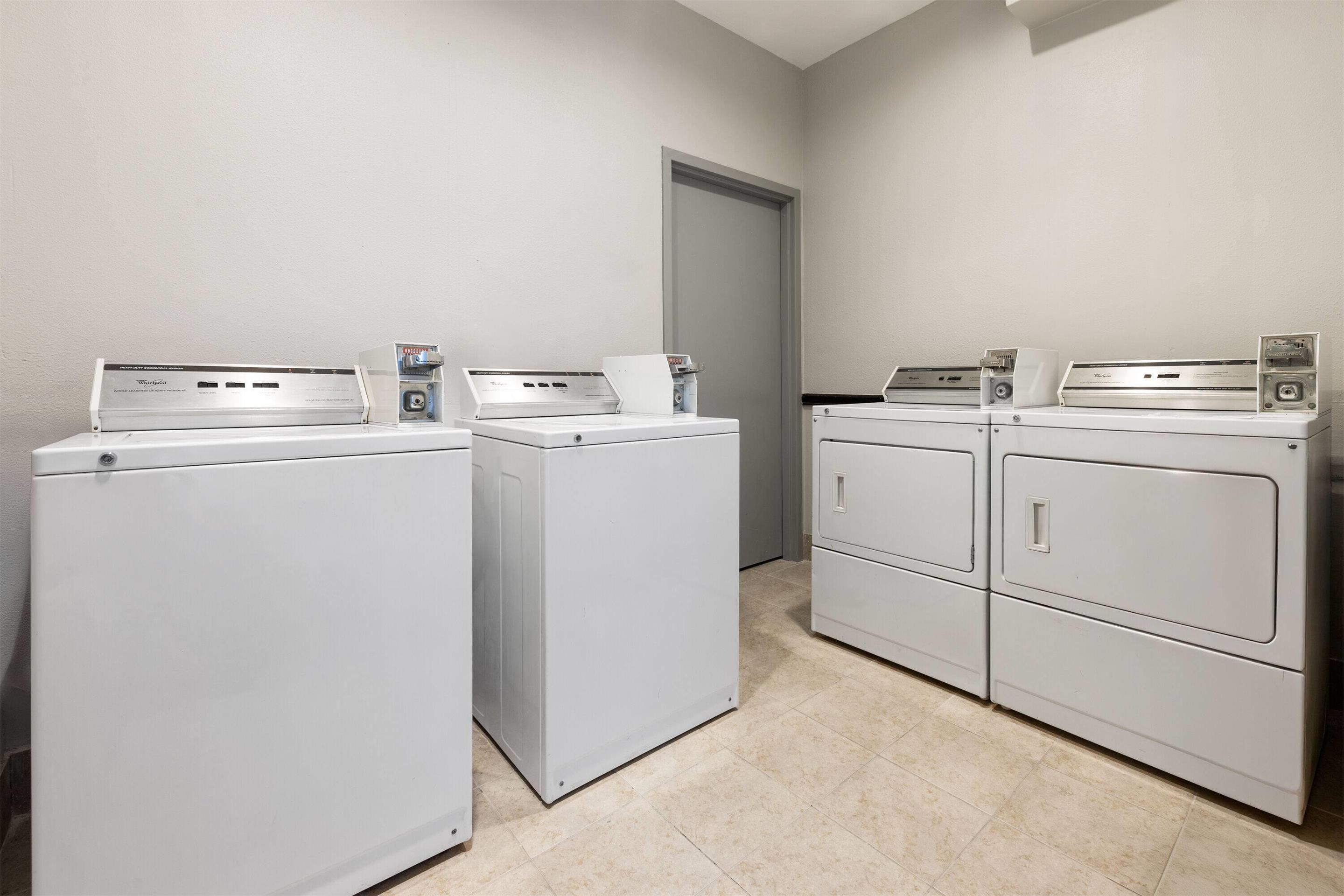 Laundry | La Quinta Inn & Suites by Wyndham-Brookshire-West Katy