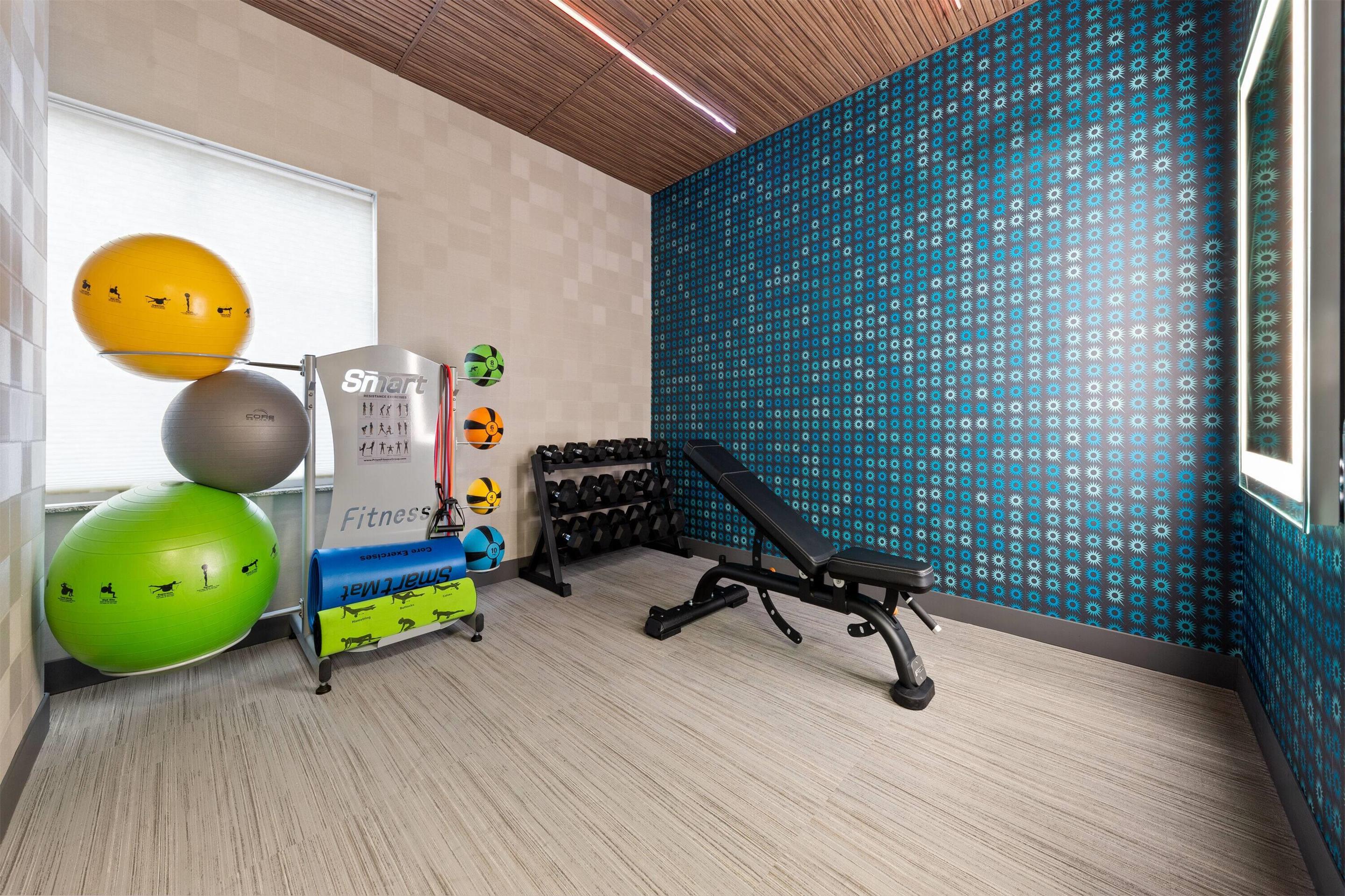 Health club fitness center gym | La Quinta Inn & Suites by Wyndham-Brookshire-West Katy