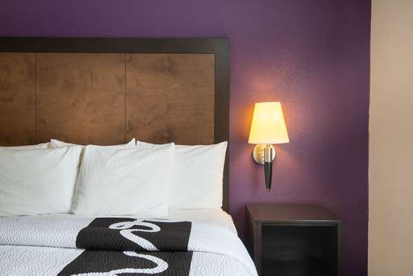  - La Quinta Inn & Suites Erie - I-90, Exit 27