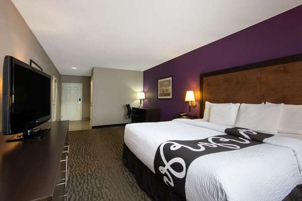  - La Quinta Inn & Suites Erie - I-90, Exit 27