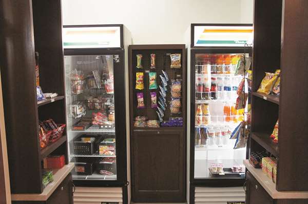  - La Quinta Inn & Suites Alice