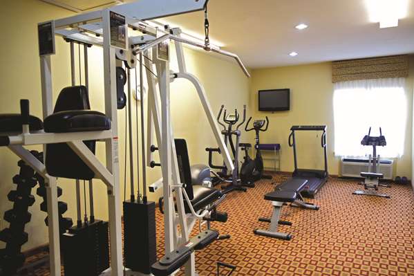 Fitness/ Exercise Room - La Quinta Inn & Suites Alice