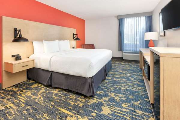  - La Quinta Inn & Suites Las Colinas Irving