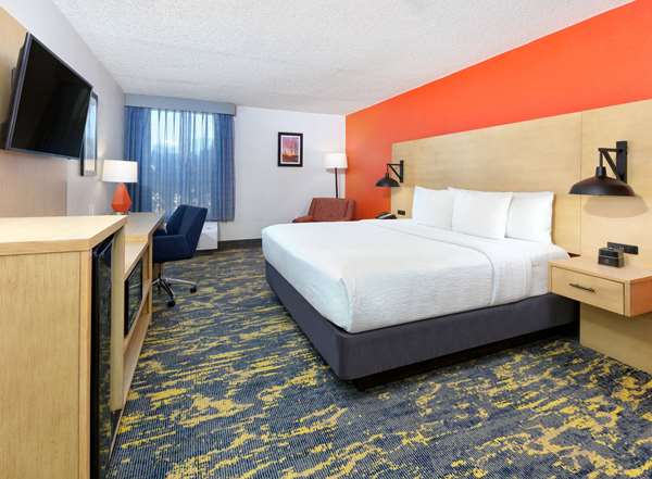  - La Quinta Inn & Suites Las Colinas Irving