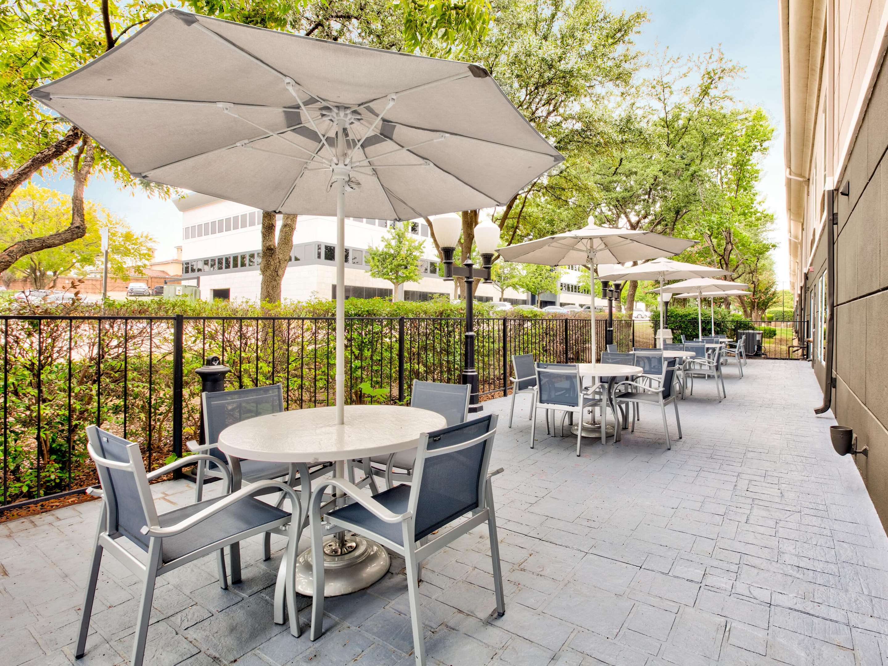 Property amenity | La Quinta Inn & Suites by Wyndham Dallas - Las Colinas