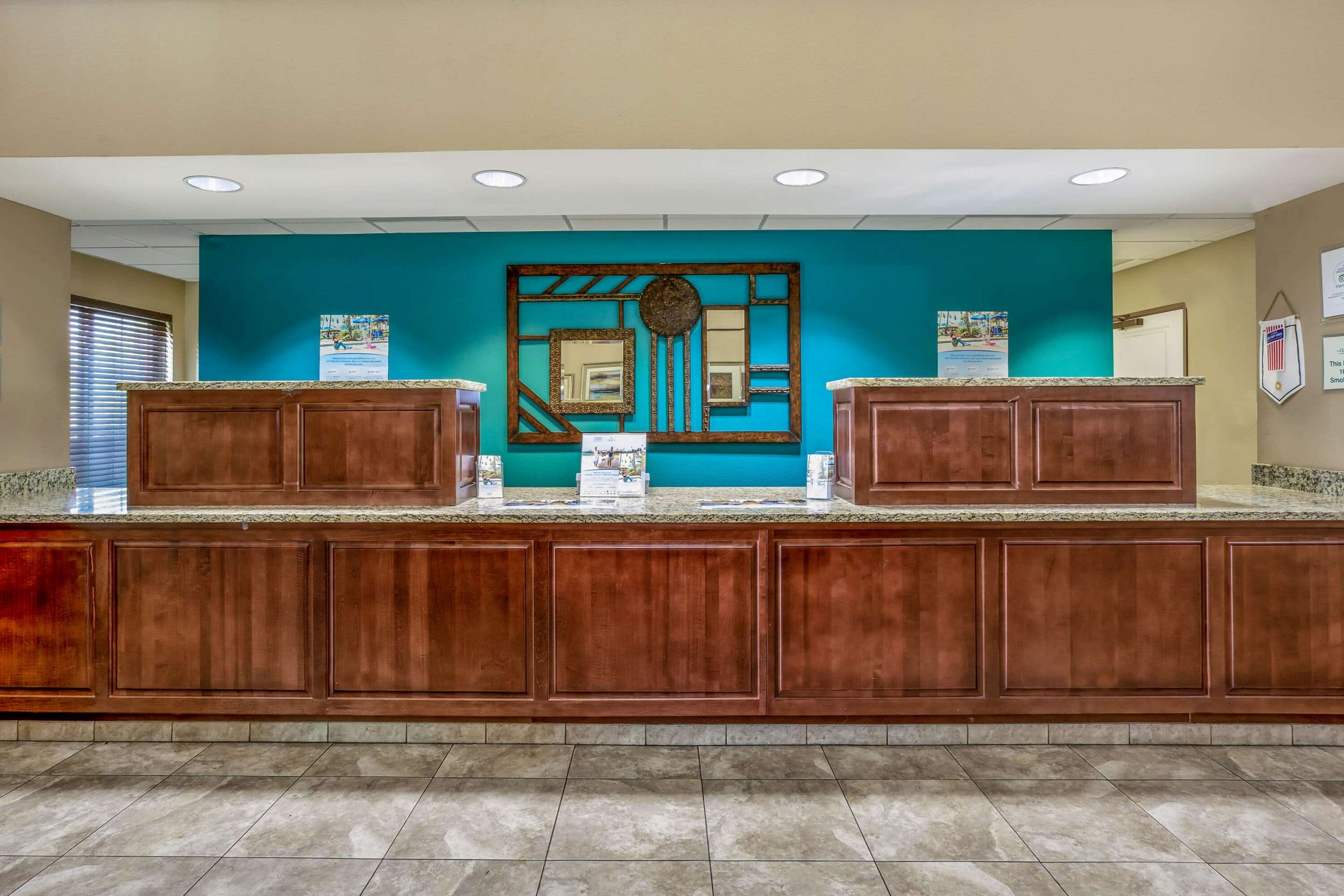 Reception | La Quinta Inn & Suites by Wyndham PCB Pier Park area