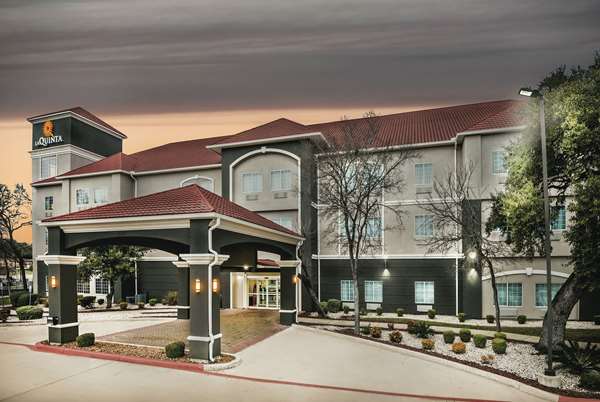Exterior view - La Quinta Inn & Suites Dominion San Antonio - I-10, Exit 550