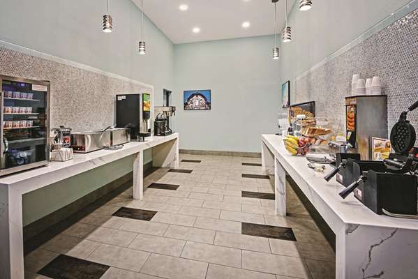  - La Quinta Inn & Suites Dominion San Antonio - I-10, Exit 550