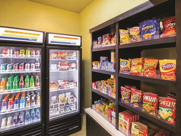  - La Quinta Inn & Suites Bowling Green - I-65, Exit 22