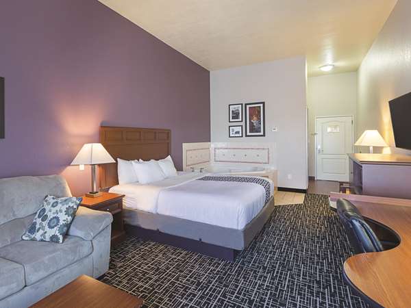 Suite - La Quinta Inn & Suites Bowling Green - I-65, Exit 22