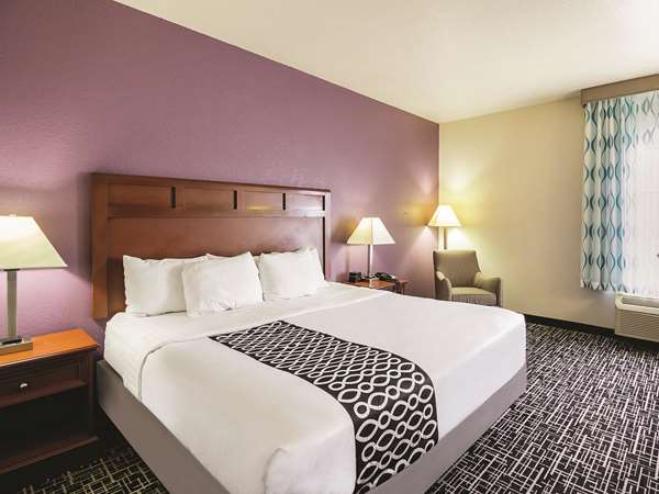  - La Quinta Inn & Suites Bowling Green - I-65, Exit 22