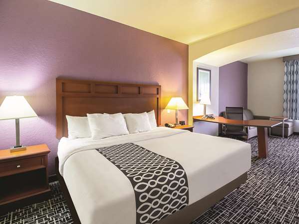  - La Quinta Inn & Suites Bowling Green - I-65, Exit 22