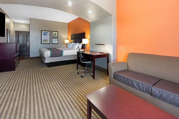 Suite - La Quinta Inn & Suites Airport Humble