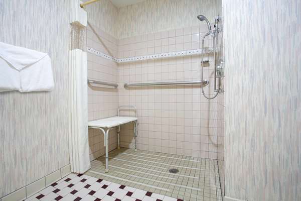  - La Quinta Inn Salem - I-81, Exit 141