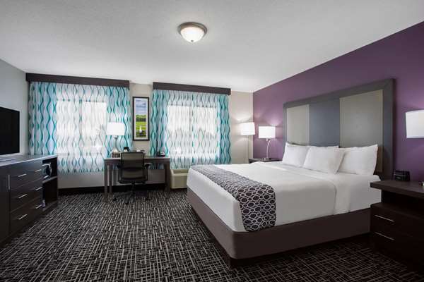 Suite - La Quinta Inn Salem - I-81, Exit 141