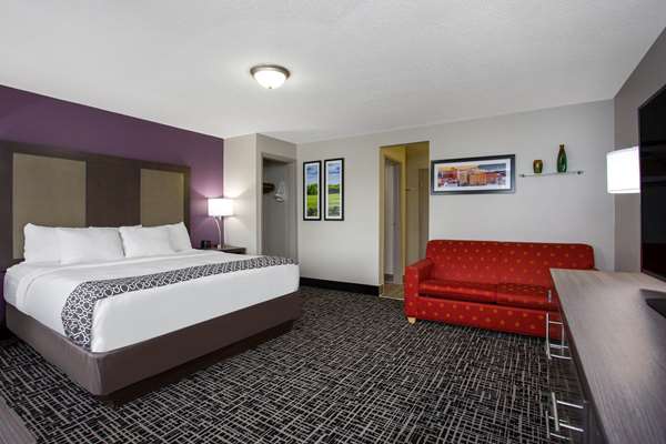 Suite - La Quinta Inn Salem - I-81, Exit 141
