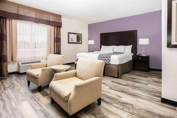 Suite - La Quinta Inn & Suites Euless