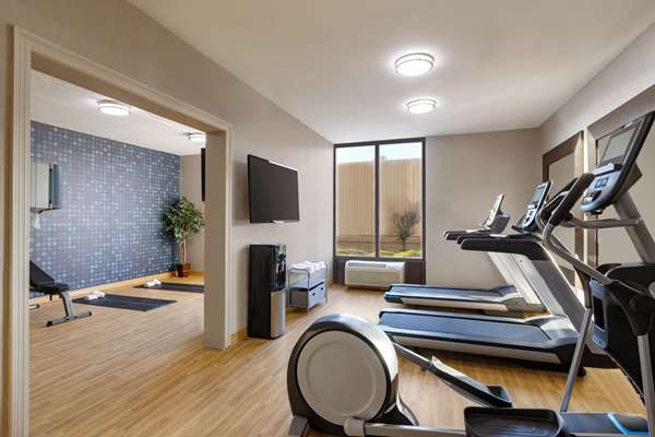 Fitness/ Exercise Room - La Quinta Inn & Suites Dothan