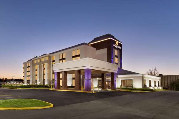Exterior view - La Quinta Inn & Suites Dothan