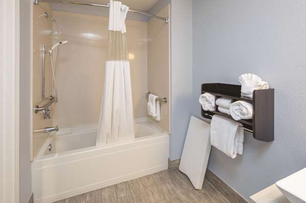  - La Quinta Inn Airport San Jose