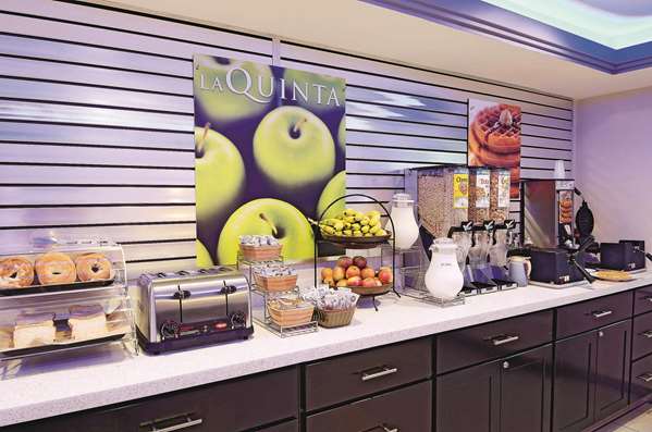  - La Quinta Inn Airport San Jose