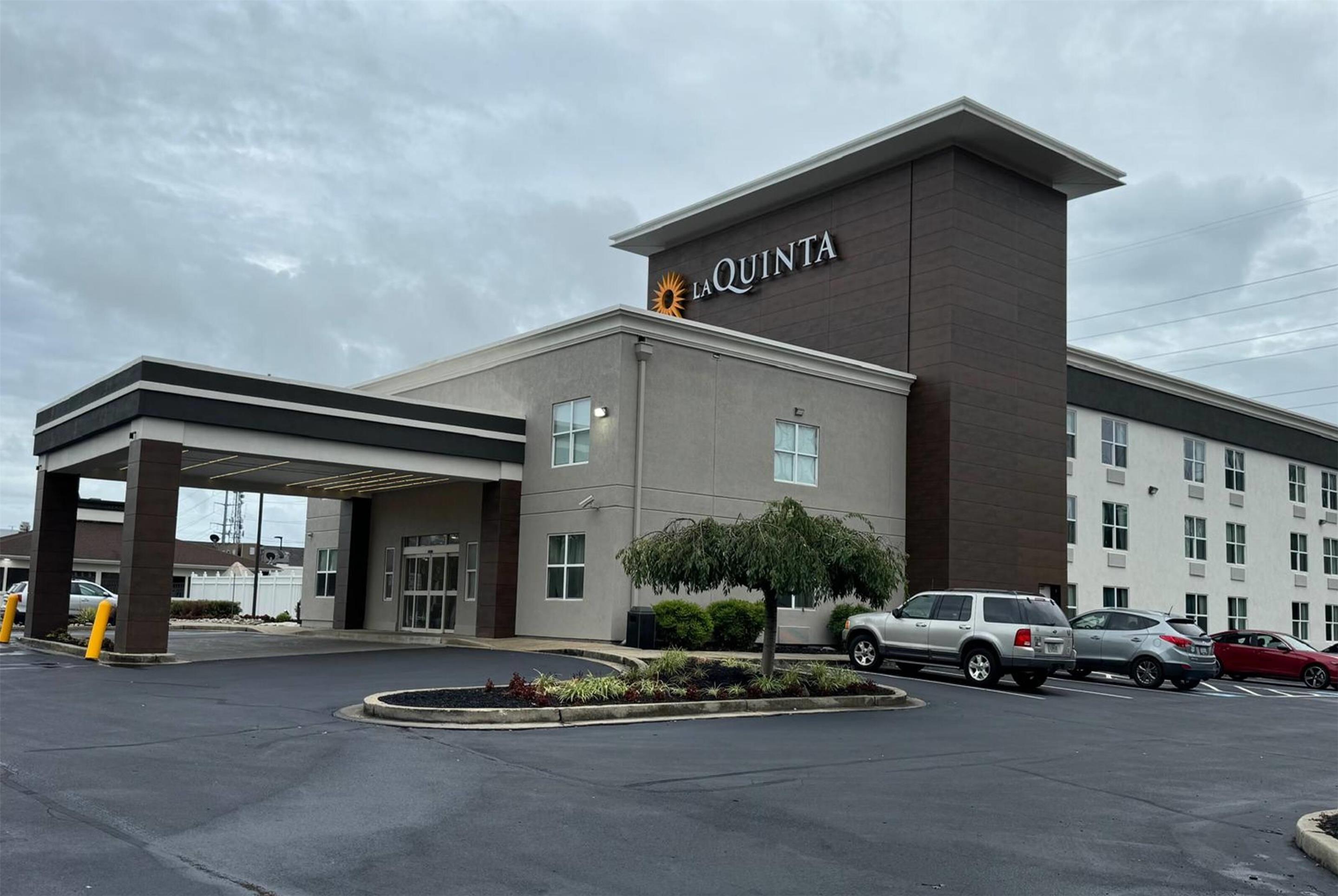 Exterior | La Quinta Inn & Suites by Wyndham Lexington Park - Patuxent
