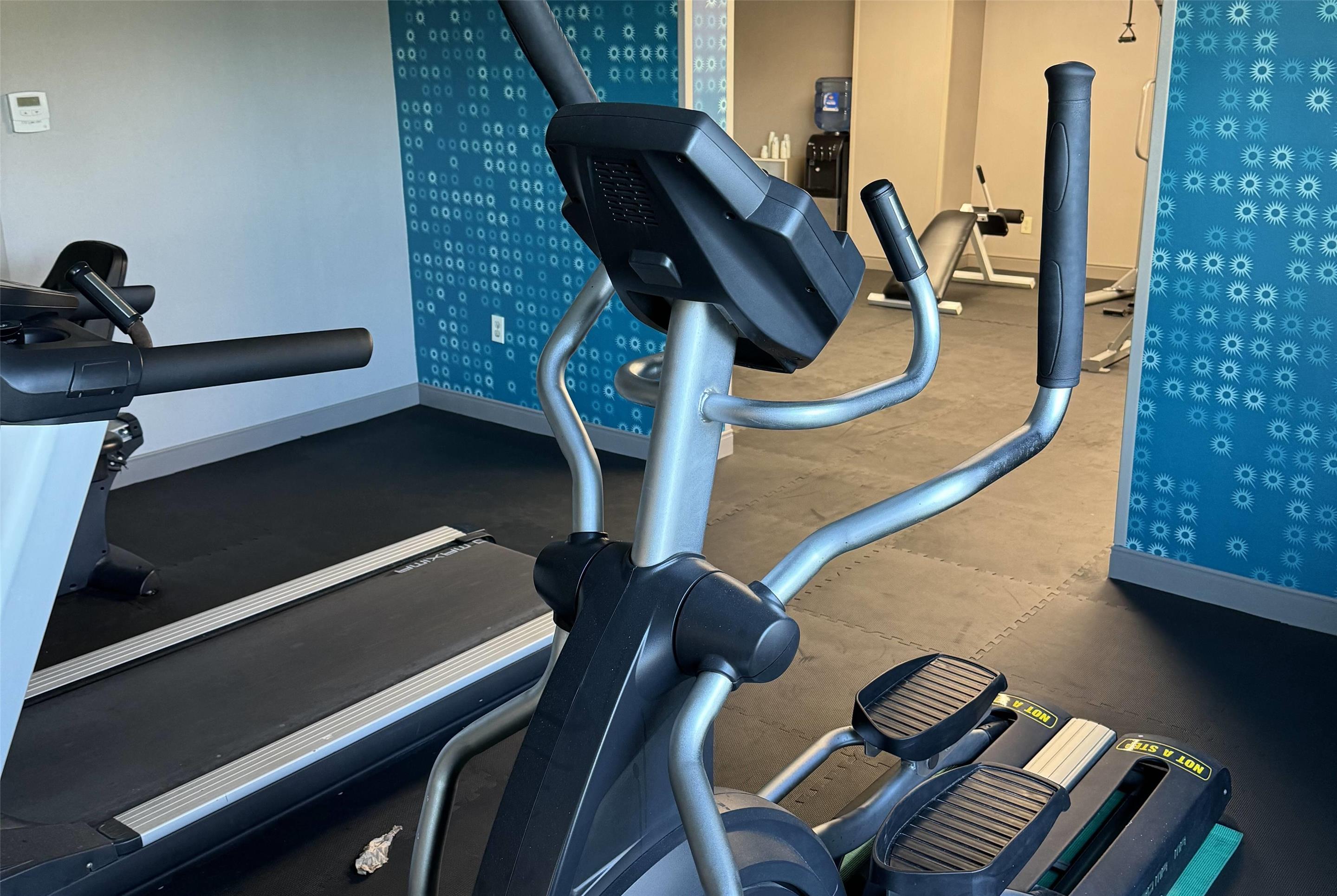 Health club fitness center gym | La Quinta Inn & Suites by Wyndham Lexington Park - Patuxent