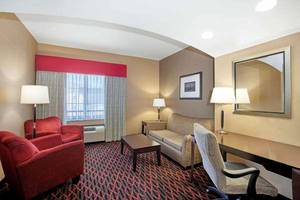 Suite - La Quinta Inn & Suites Conway - I-40, Exit 125
