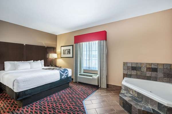 Suite - La Quinta Inn & Suites Conway - I-40, Exit 125