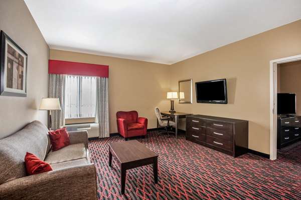 Suite - La Quinta Inn & Suites Conway - I-40, Exit 125