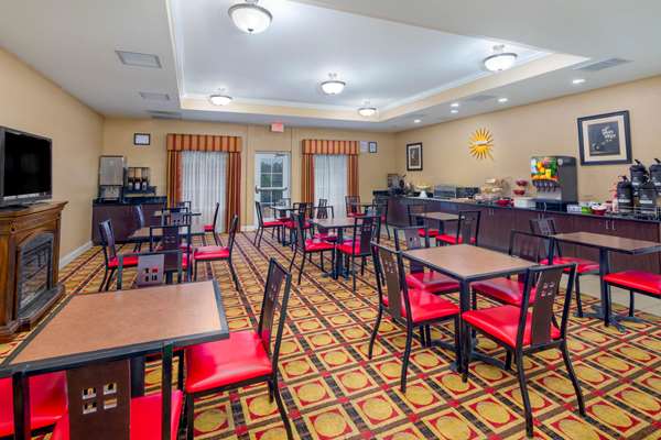  - La Quinta Inn & Suites West Macon - I-475, Exit 3