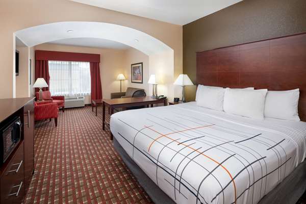 Suite - La Quinta Inn & Suites West Macon - I-475, Exit 3