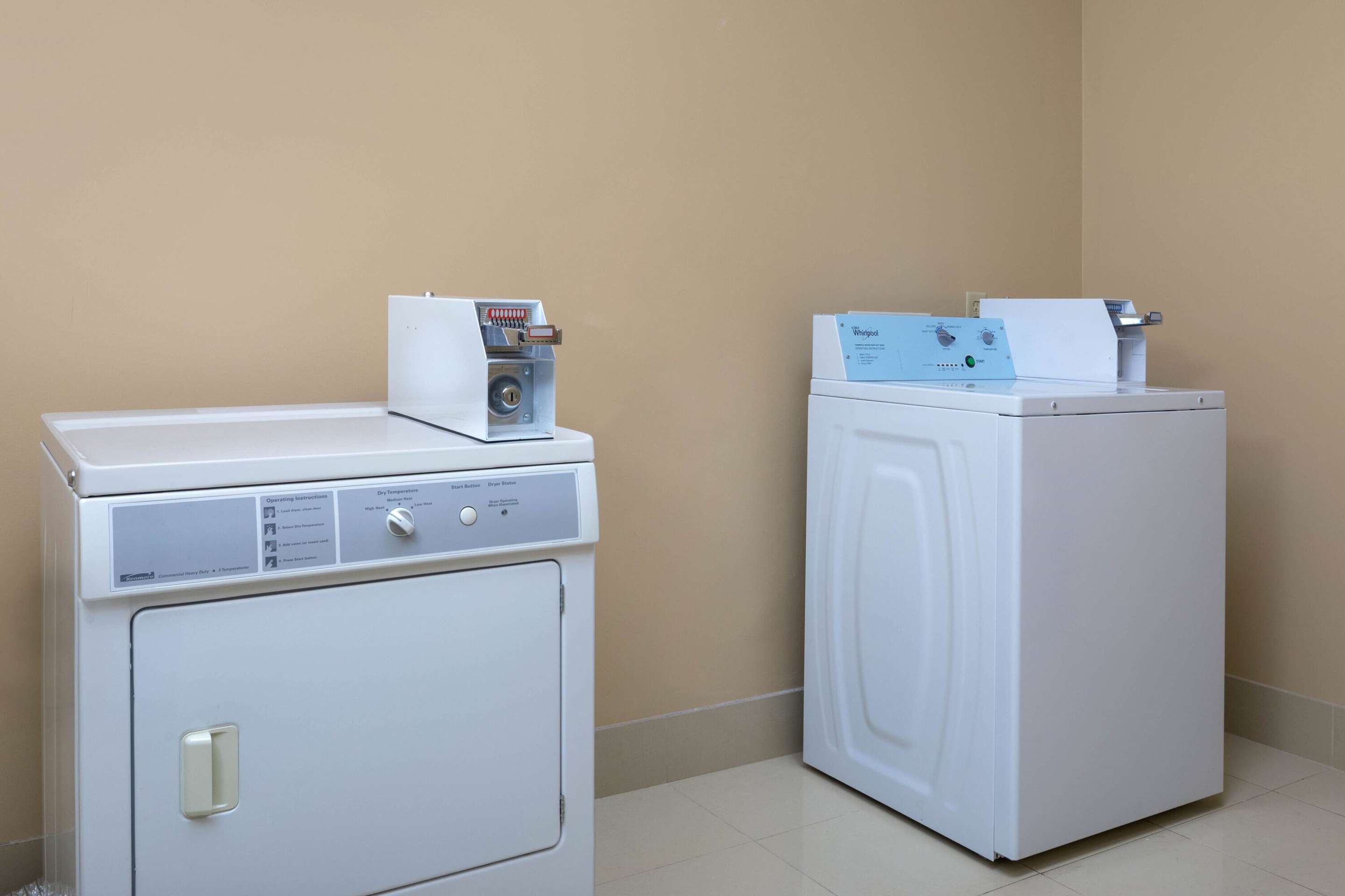 Laundry | La Quinta Inn & Suites by Wyndham Macon West