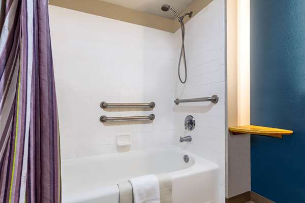  - La Quinta Inn & Suites Vancouver - I-205, Exit 36