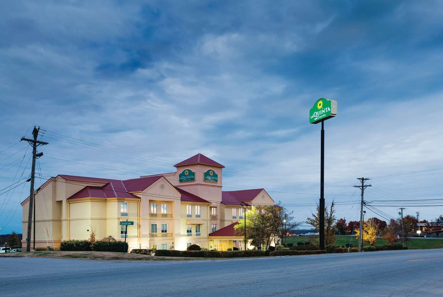 La Quinta Inn & Suites South Lexington I75, Exit 104, KY See Discounts