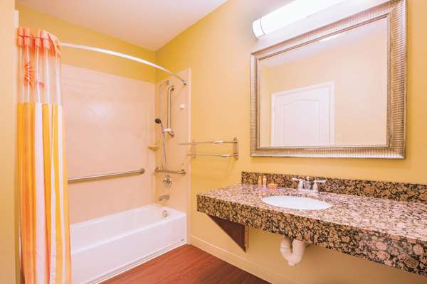  - La Quinta Inn & Suites South Lexington - I-75, Exit 104